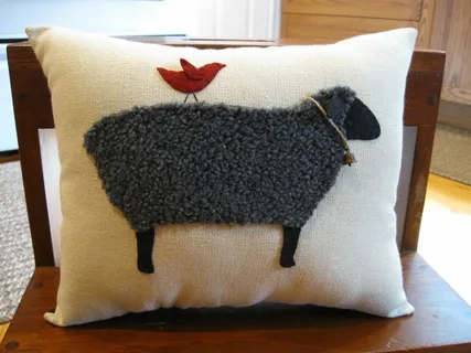 How to Create Elegant and Functional Kitchen Accessories with Pine Knoll Sheep Wool